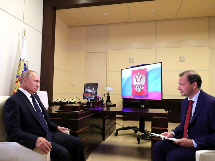 Путин по просьбе Лукашенко сформировал резерв силовиков для помощи Минску на случай "разбоя экстремистов"