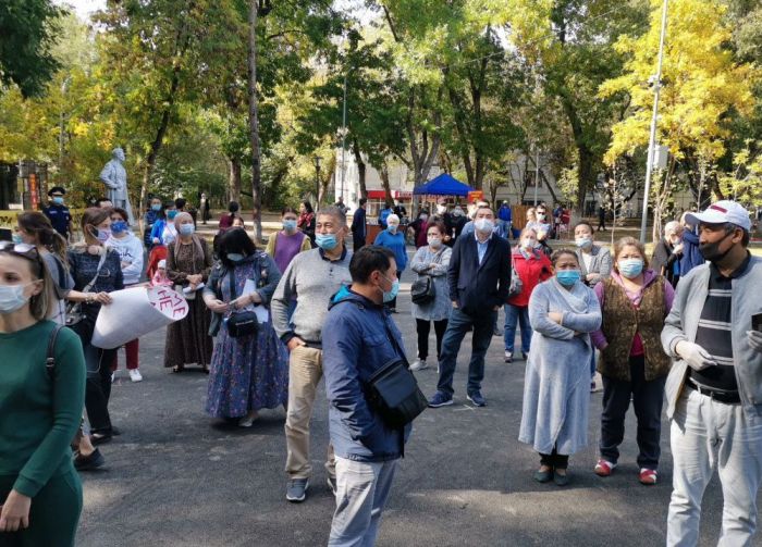 В Алматы митингуют противники кодекса о здоровье народа