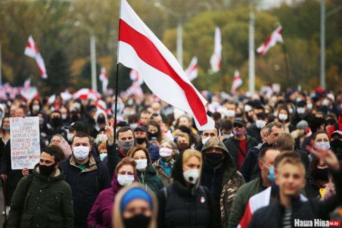 Протестующие вышли на акцию протеста в последний день "народного ультиматума", выдвинутого Александру Лукашенко