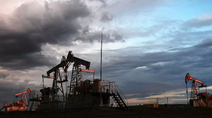 Цены на нефть марки Brent упали ниже 38 долларов 