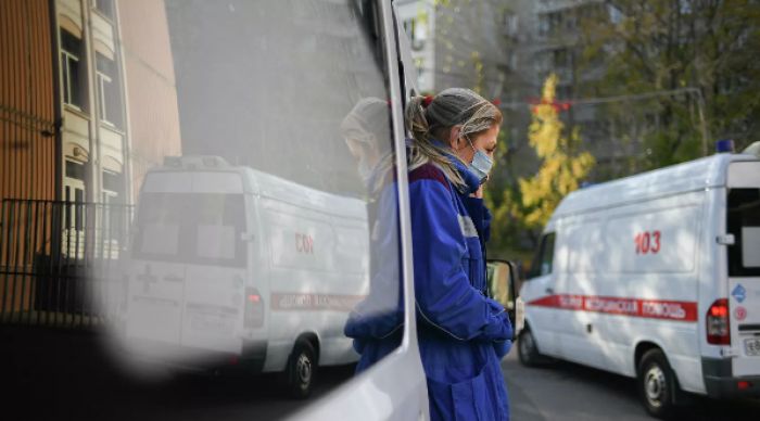 Эксперты спрогнозировали начало отмены ограничений против COVID-19 в мире 