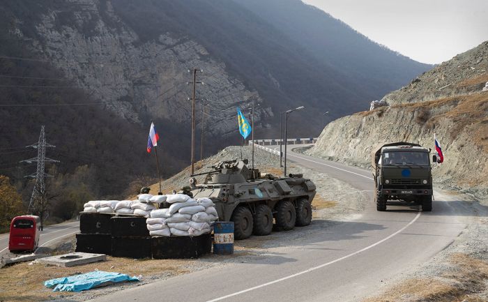 Совфед разрешил Путину отправить российских военных в Карабах 