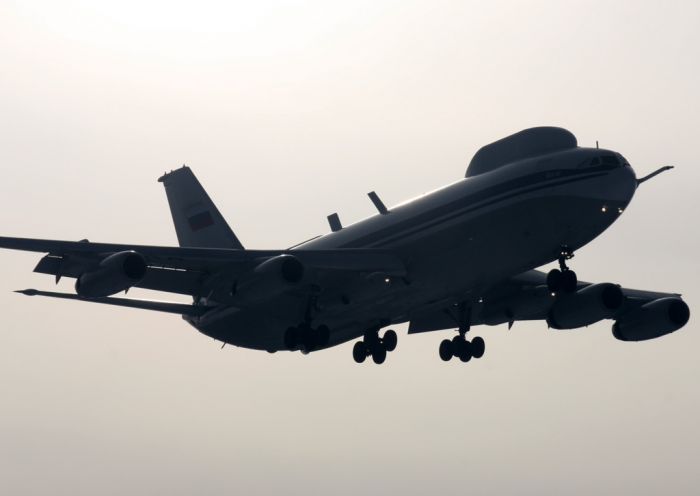 На аэродроме в Таганроге обокрали секретный российский самолет "судного дня" 
