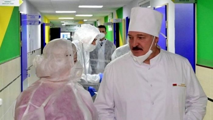 Беларусь закрывает выезд за границу. Это объяснили борьбой с коронавирусом 