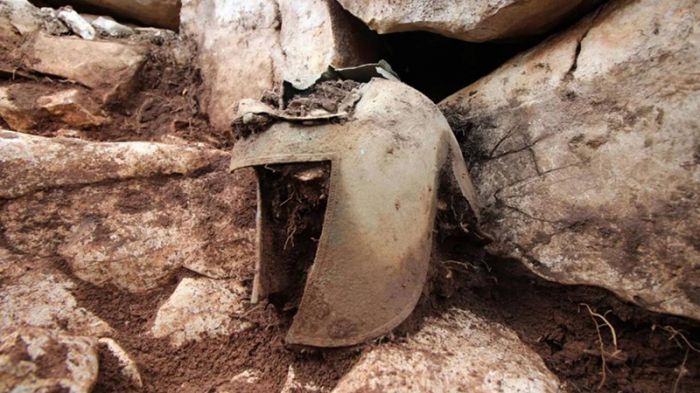 Шлем греческого воина нашли археологи в Хорватии