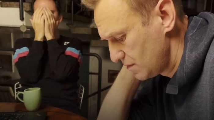 "ФСБ ценит преданность выше эффективности": историки спецслужб о новых подробностях отравления Навального 