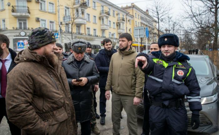 Кадыров назвал личности напавших на полицейских в Грозном