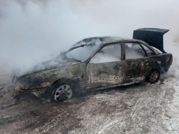 13 автомобилей сгорело на столичной автомойке 