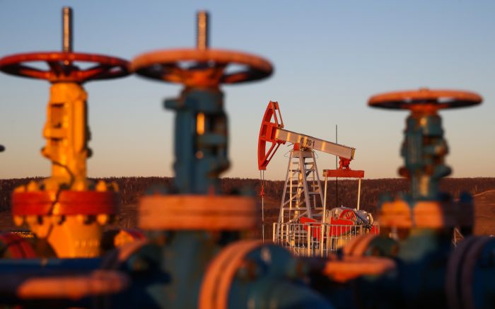 Цена нефти Brent превысила $55 впервые с февраля прошлого года 
