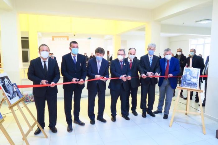 Уголок Абая открыли в университете Тракья в Турции