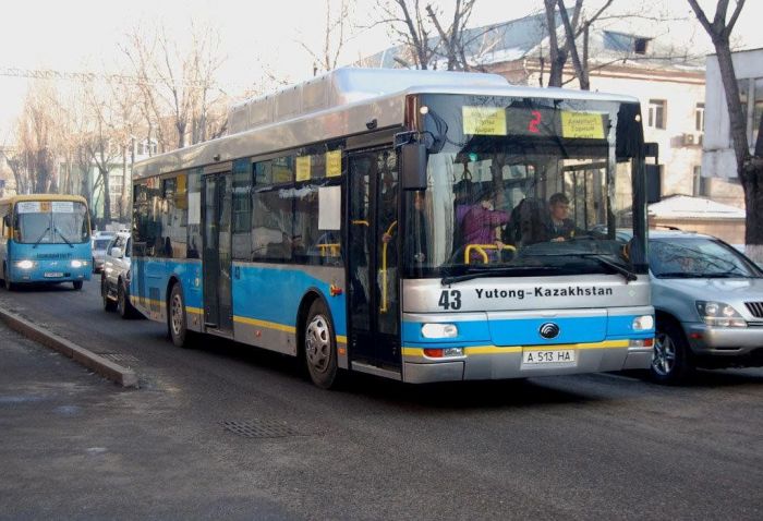 В Казахстане могут запретить первичную регистрацию автобусов старше 10 лет