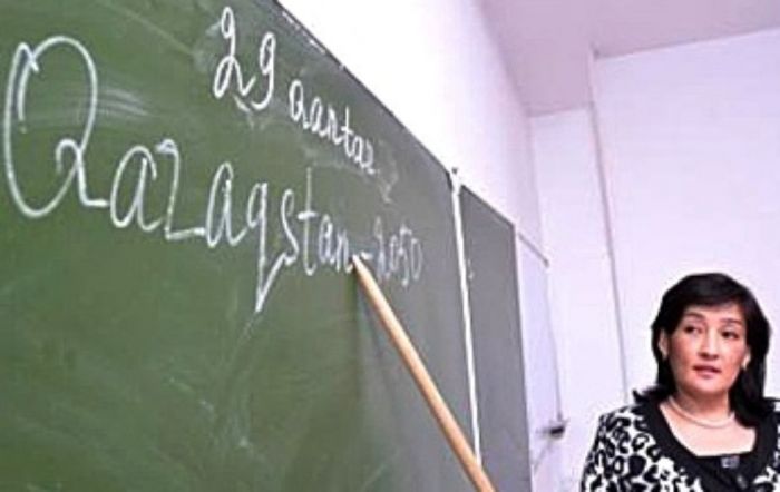 В Жылыойском районе не хватает учителей и врачей