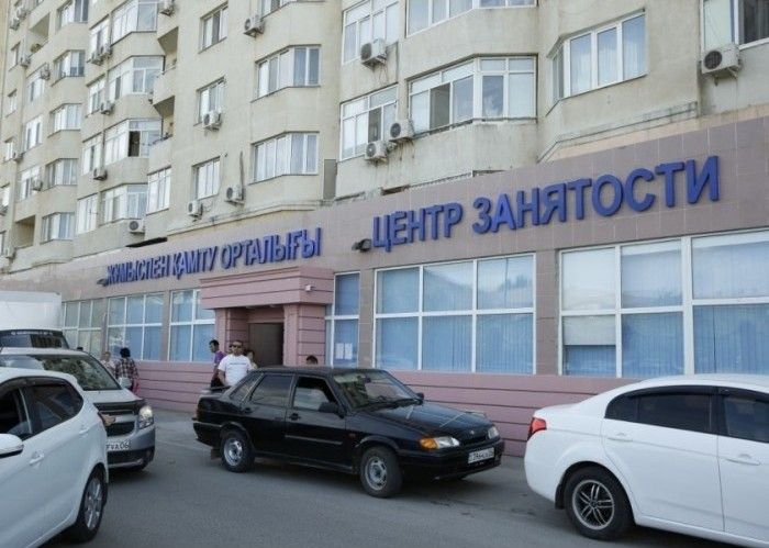 Безработица в Атырау: непредвзятый взгляд отсюда и такой же из Алматы