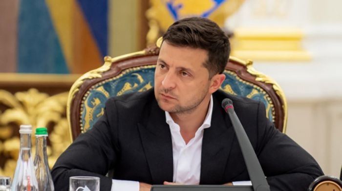 Киев заявил о помощи в борьбе с олигархами после санкций по Коломойскому