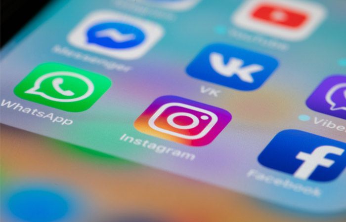  В работе WhatsApp и Instagram произошел глобальный сбой