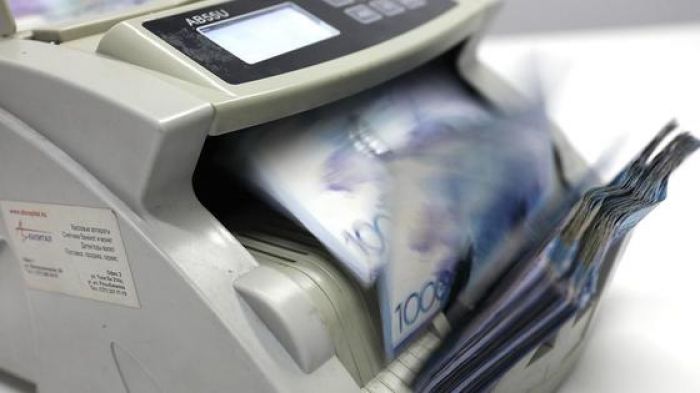 Кассир банка присвоил 29 млн тенге в Жезказгане 