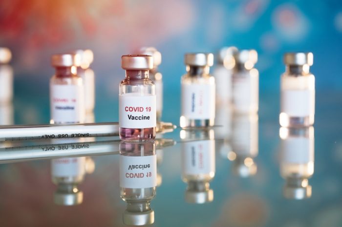 В Минздраве не раскрывают, у кого купят 500 тысяч доз вакцины от коронавируса 