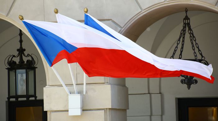 Россия в ответ на "русский след" во взрывах объявила 20 дипломатов Чехии персонами нон грата