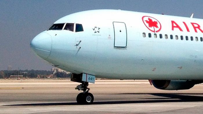 Канада приостановила полеты из Индии и Пакистана