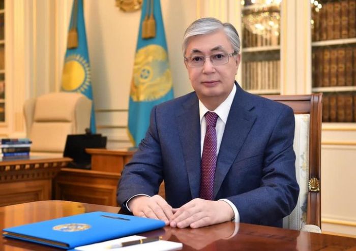 Токаев поздравил казахстанцев с Днём Победы 