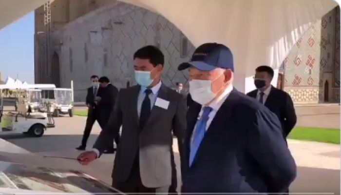 Нурсултан Назарбаев прибыл в Туркестан 