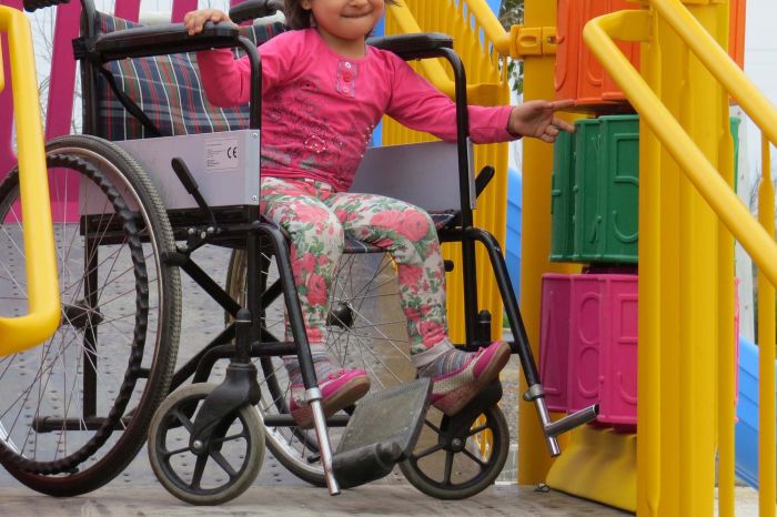 Размеры пособий для всех групп детей-инвалидов увеличат в Казахстане 