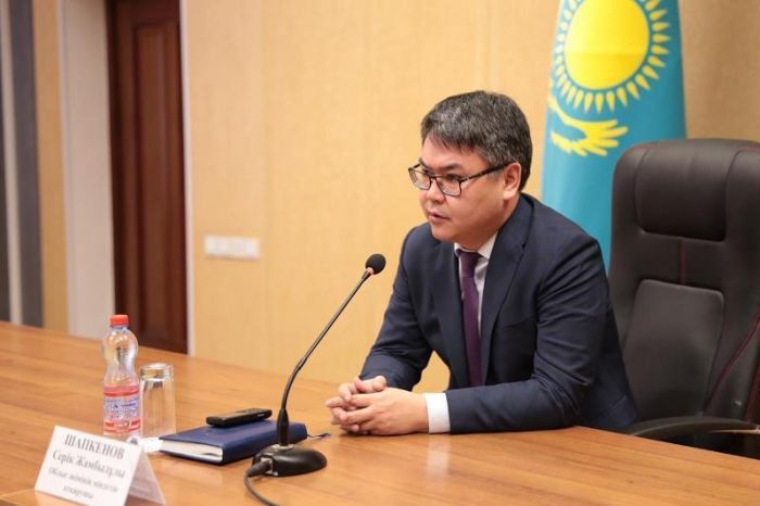 Продлить период ухода за ребенком-инвалидом до 18 лет предлагают в Казахстане 