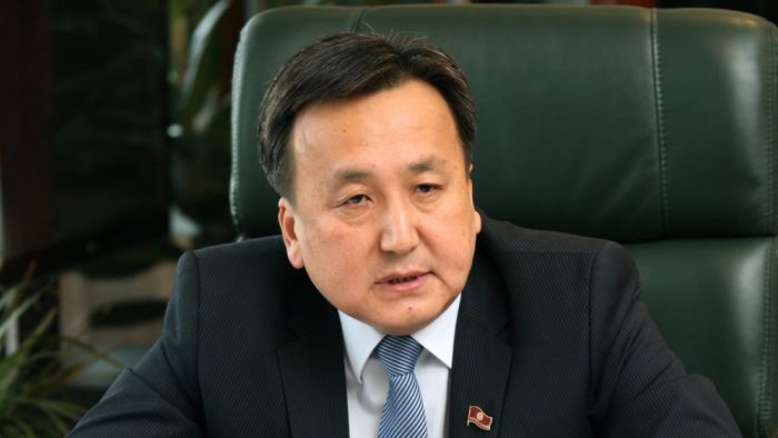 В Бишкеке задержан экс-спикер парламента Асылбек Жээнбеков 