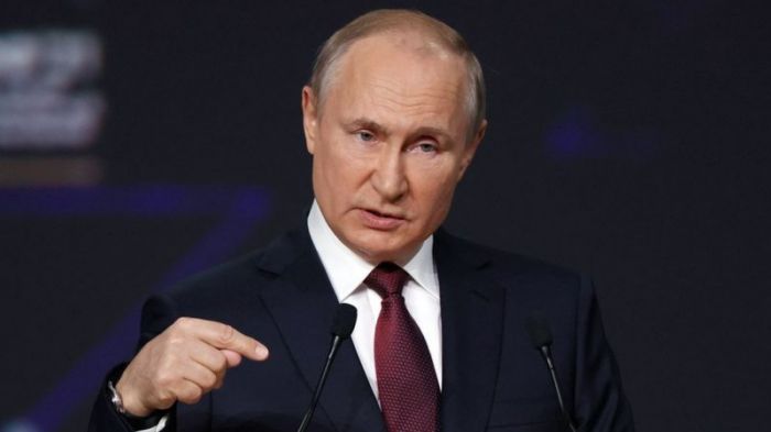 Посадила бы Россия самолет? Путин ответил на вопросы на ПМЭФ 