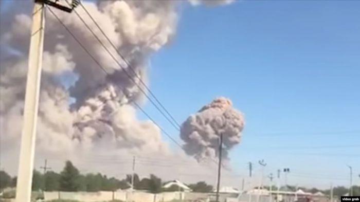 Взрывы в Арыси: прокурор запросил для подсудимых от 4 до 10 лет тюрьмы 