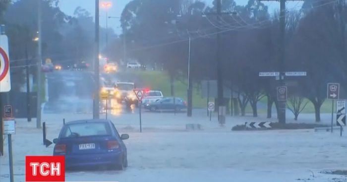 Наводнения и снегопады в Австралии