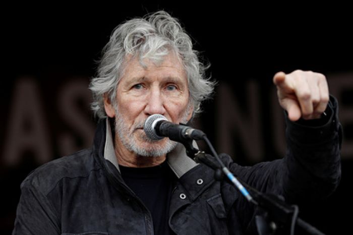 «Иди к черту!»: Основатель Pink Floyd резко ответил на просьбу Цукерберга 
