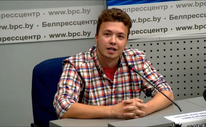 Блогер Роман Протасевич неожиданно выступил на брифинге МИД Беларуси 