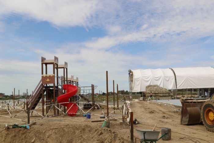 Будет аквапарк на берегу Урала. Если бы знать, законно ли 