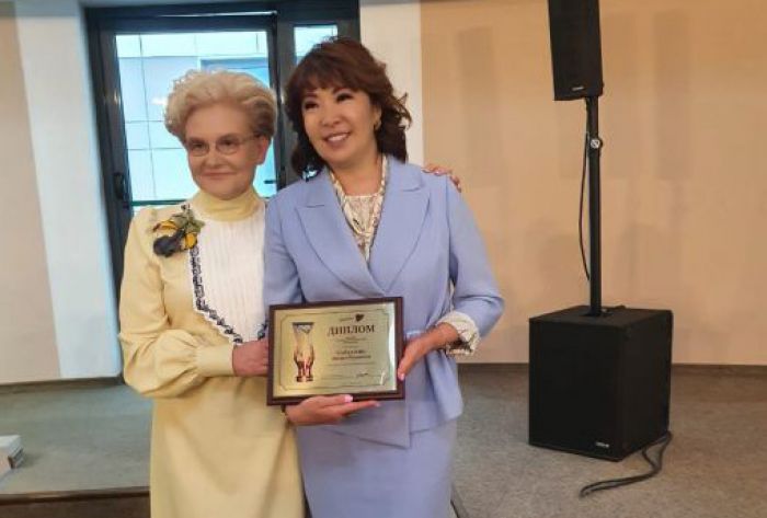 Казахстанский онколог стала лауреатом главной медицинской премии России "Призвание"