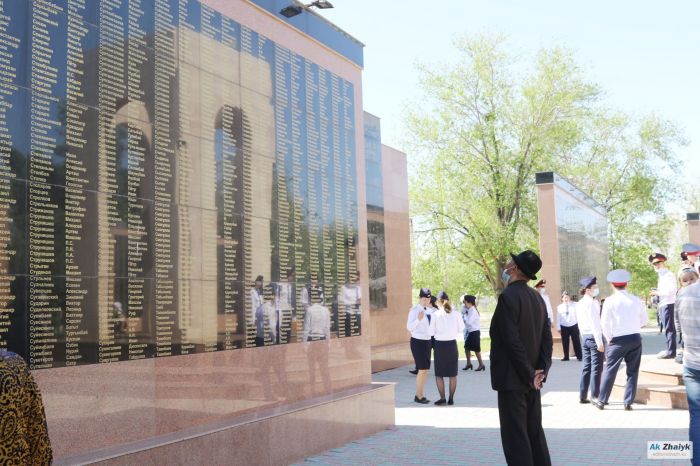 Токаев: На фронте погиб каждый второй солдат, призванный из Казахстана 