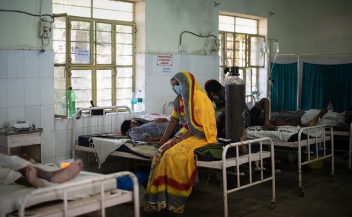 ​Власти Индии предупредили об опасности новейшего штамма коронавируса