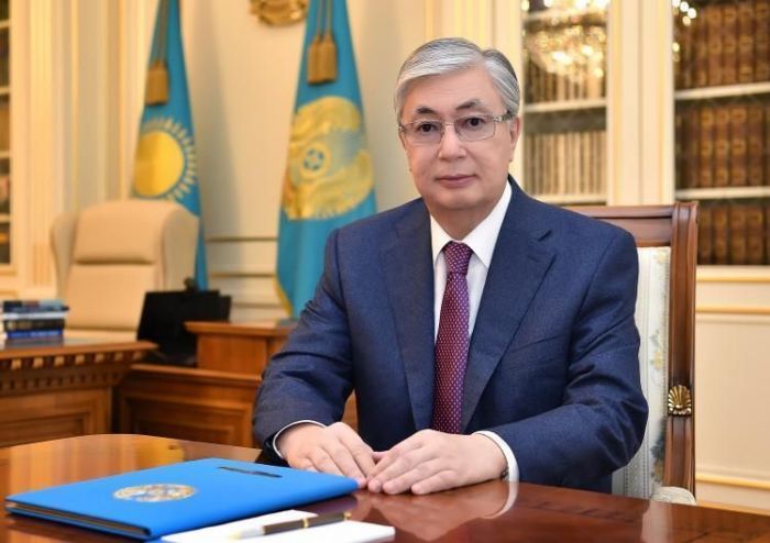 Токаев поздравил госслужащих Казахстана 