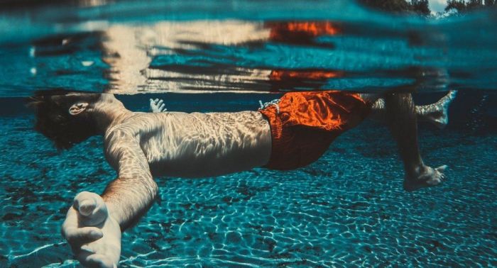 Скандал на базе отдыха в Казахстане: люди едва не устроили самосуд 