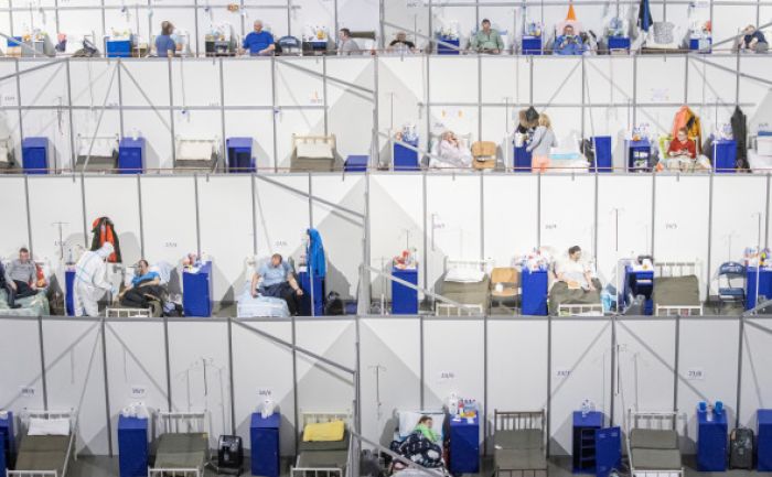 В ВОЗ заявили о начале третьей волны пандемии COVID-19 в мире 