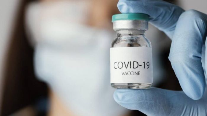 4765 казахстанцев заболели коронавирусом после вакцинации