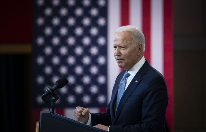 Байден заявил о распространении пандемии среди непривитых американцев