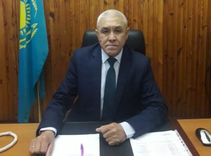 За унижение односельчанки наказали акима села в ЗКО 