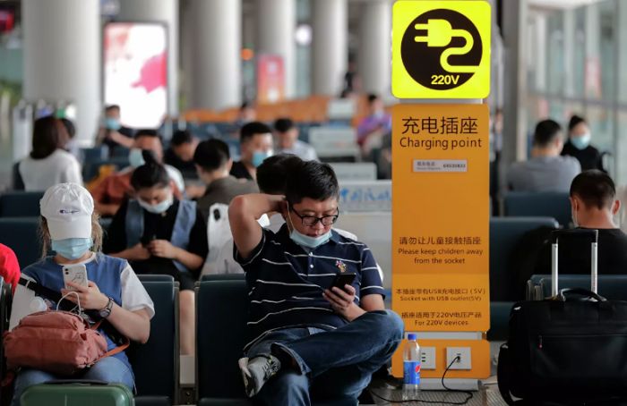 В Китае рейс из России посчитали источником новой вспышки коронавируса 