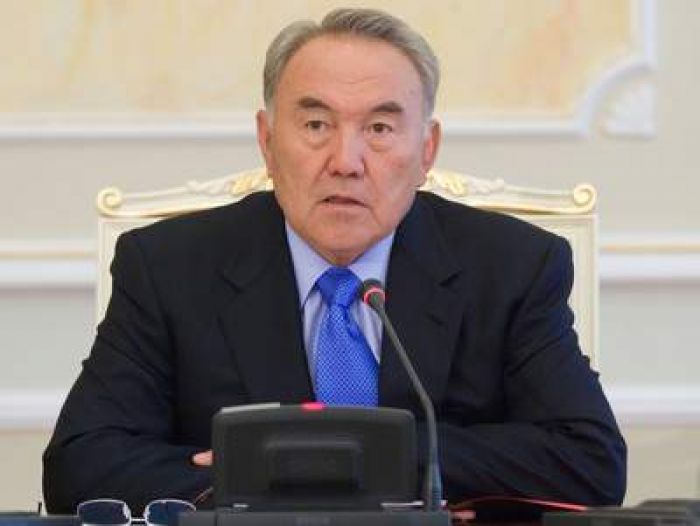 Назарбаев подписал указ о роспуске мажилиса