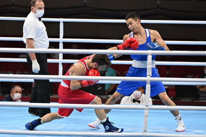 Боксер Сакен Бибосынов гарантировал Казахстану медаль в Токио 