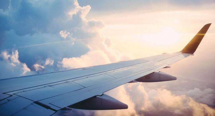 Самолет Air Astana вернулся в Алматы из-за возможного удара молнии 