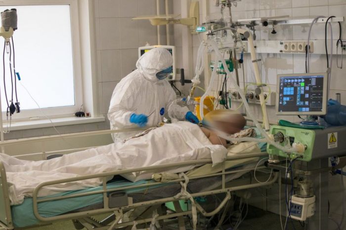 87 пациентов с COVID-19 находятся в тяжёлом состоянии в Атырауской области 