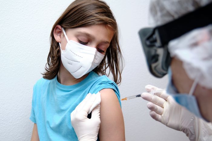 Вакцинацию детей от COVID планируют начать в Казахстане в IV квартале 