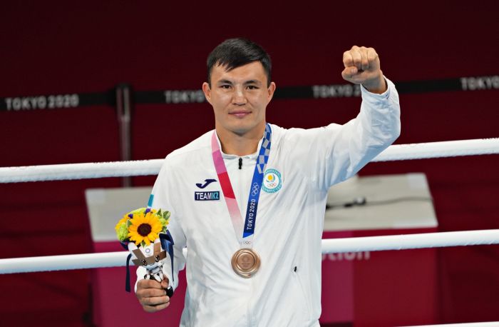 Токаев наградил бронзовых призеров Олимпиады